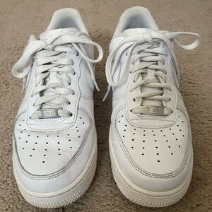 Nike Air Force 1 - size 9; Pre-loved but lots of style left